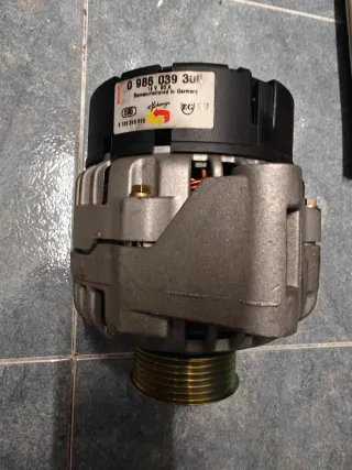 Alternador Bosch 0 986 039 300