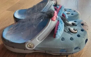 Zuecos Eeyore Azul y Rosa