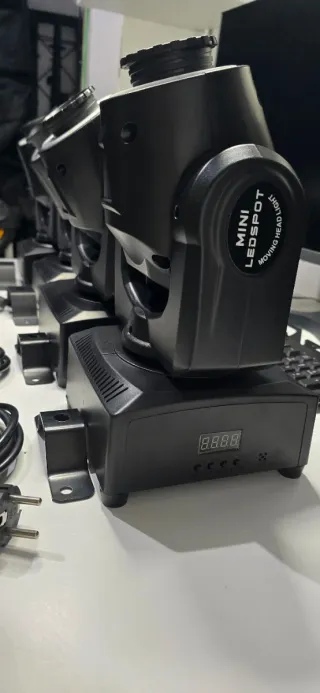 Cabezas móviles LED 80w (4 unidades)