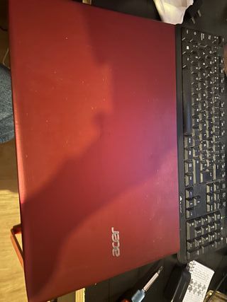 Acer Aspire E15 Negro/Rojo