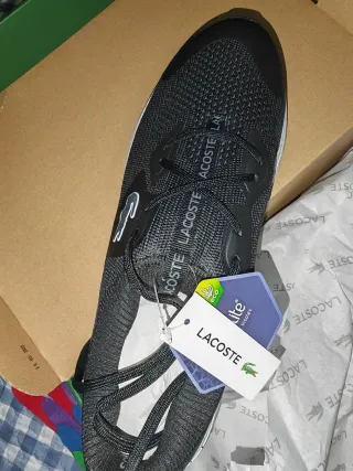 Zapatillas Lacoste Neo Run Eco Negras/Grises