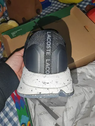 Zapatillas Lacoste Neo Run Eco Negras/Grises