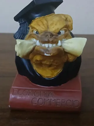 Fermacarte Bulldog Laureato Economia