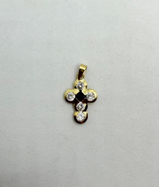 Colgante Cruz de oro de 18k piedras, 0.86 g.