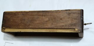 Cajón de máquina de coser de madera