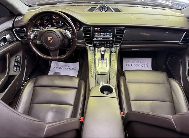 Porsche Panamera turbo S executive