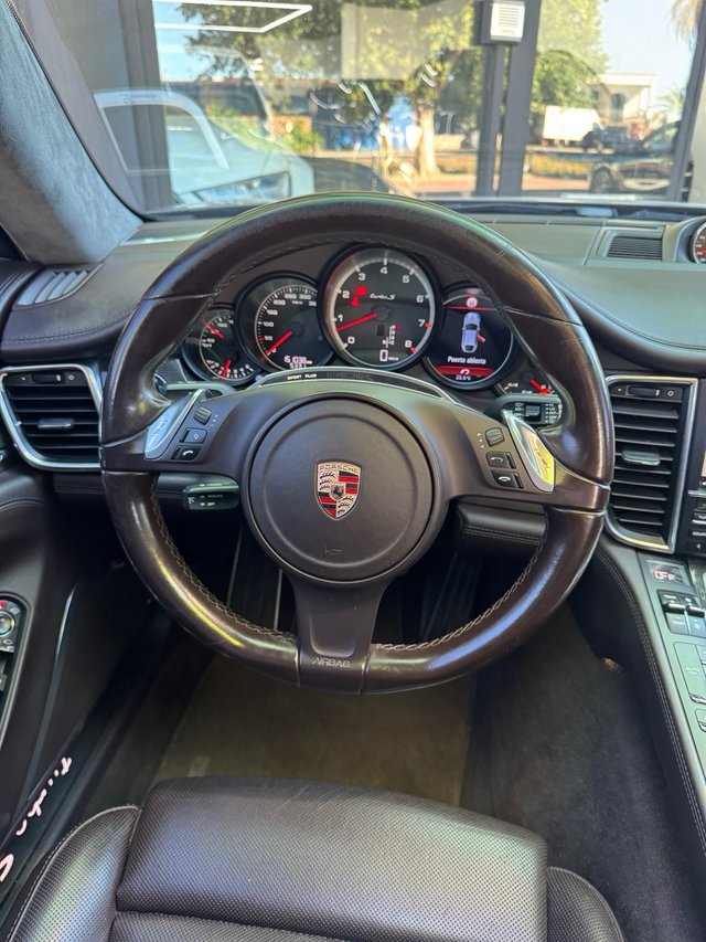 Porsche Panamera turbo S executive