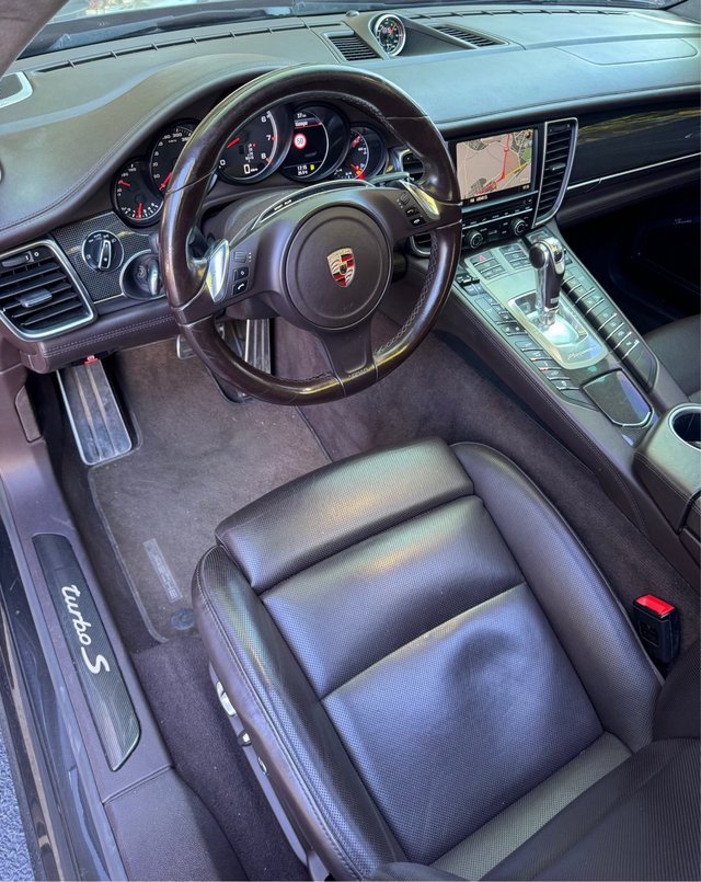 Porsche Panamera turbo S executive