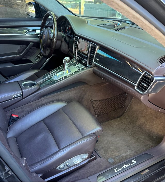 Porsche Panamera turbo S executive