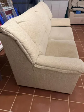 Sofá de 3 plazas en tela beige