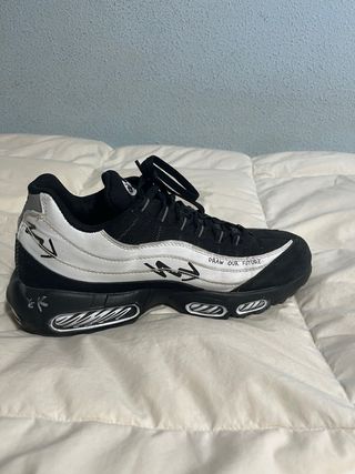 Zapatillas Nike Air Max 95 Negras y Blancas