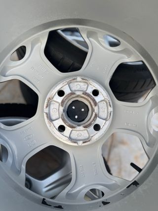 Llantas Ford 205/45/ZR17/88W