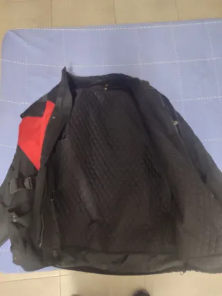 Chaqueta cazadora Moto Negra y Roja Todas Temporad