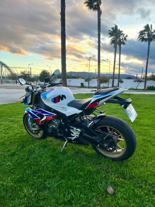 BMW S1000R