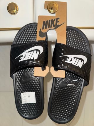 Chanclas Nike Negras