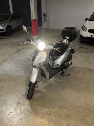 Piaggio Liberty 125cc Plata