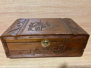 Joyero antiguo musical.