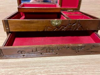 Joyero antiguo musical.