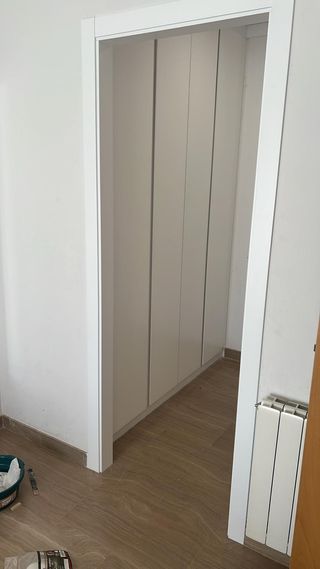 Carpintero – Armarios y cocinas a medida