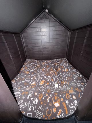 Caseta para perro marrón