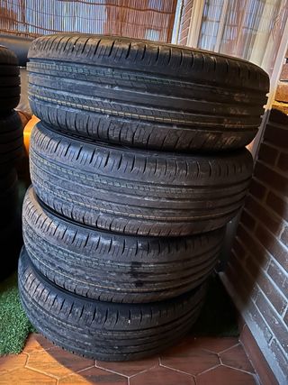 Neumáticos de coche 225/60/18/100H