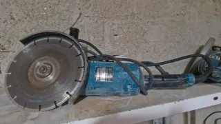 Radial Makita 2200W