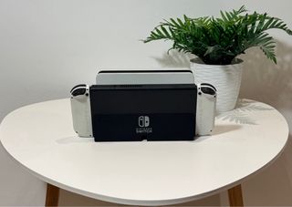 Nintendo Switch OLED Blanca + Accesorios