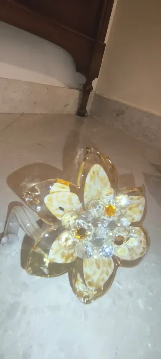 PORTA CANDELA DOPPIA CORONA DI FIORI E GAMBO IN VE