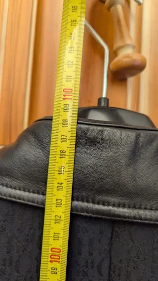 Abrigo Carolina Herrera Negro