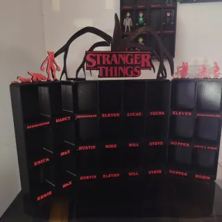 Espositore Kinder Joy Stranger Things