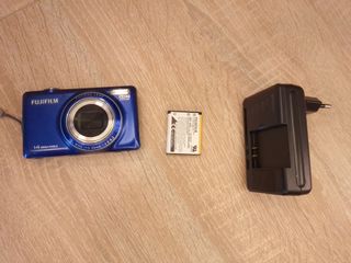 Cámara Fujifilm FinePix JX380 14MP Azul