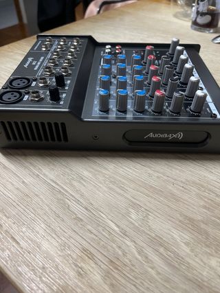 Audibax 802 Mesa de Mezclas Premium