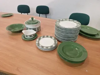 Vajilla 12 servicios verde