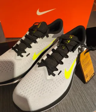 Zapatillas Nike Air Winflo 10 Gris/Amarillo