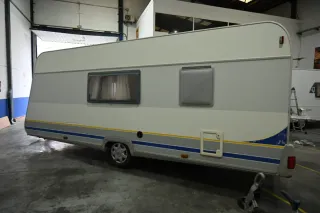 Caravana Bürstner Fun 490 TK con Aire