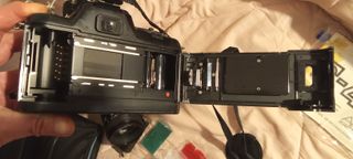 Cámara Nikon F-401s + Flash + Objetivo