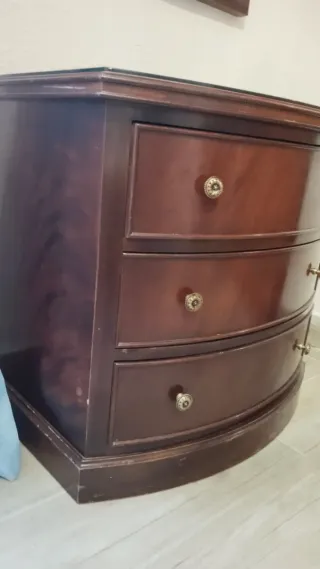 Comoda de 3 cajones y espejo