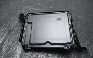 Toyota 164897 centralita motor 8966105g40 avensis