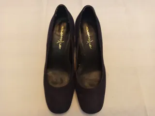 Zapatos de tacón Roberto Ley ante azul marino