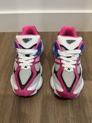 Tênis New Balance 9060 Azul e Rosa