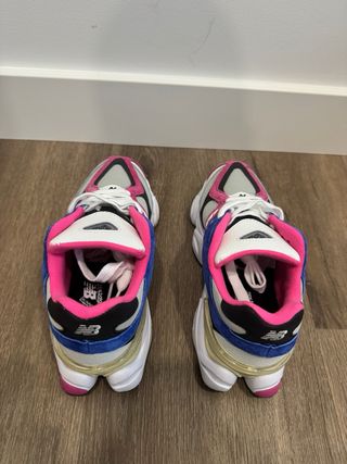 Tênis New Balance 9060 Azul e Rosa
