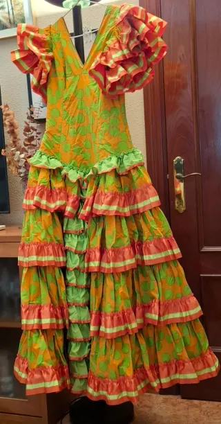 Traje de flamenca con volantes