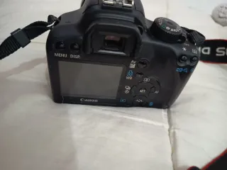 Canon EOS 1000D + Tamron 18-200mm