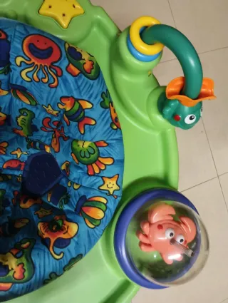 Centro de actividades para bebés