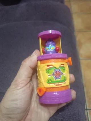 Superthings Secret Spies con muñeco