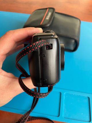 EXCELENTE Cámara Nikon AF3 “Compacta y Perfecta