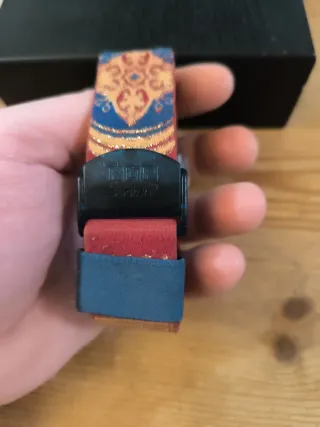 Orologio Swatch POP PMG100