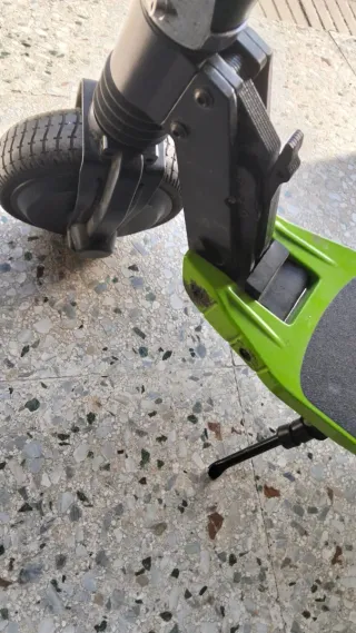 Patinete Eléctrico Kawasaki Verde