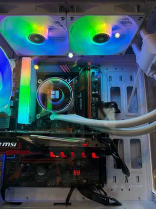 PC Gaming MSI con RGB win 11 e office
