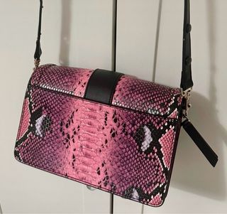 Bolso Versace Jeans Couture, comprado en Milán